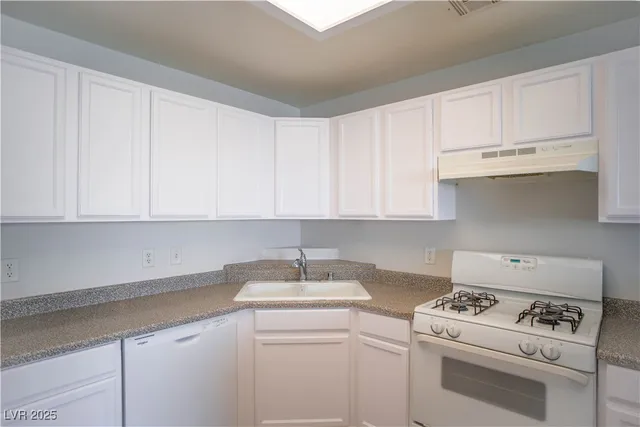 $1,495 | 9580 West Reno Avenue, Unit 240, Las Vegas, NV 89148