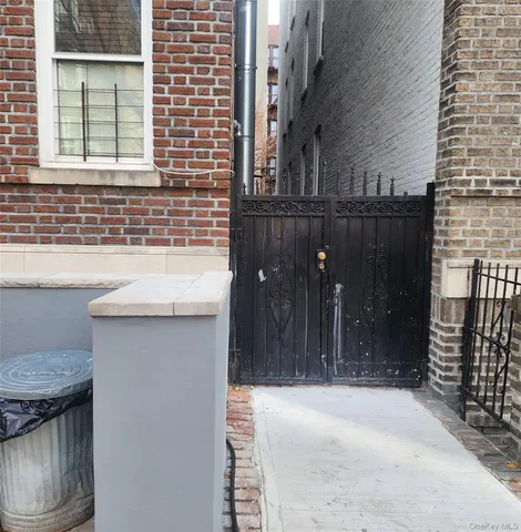 $1,800,000 | 80 Elliott Avenue, Yonkers, NY 10705