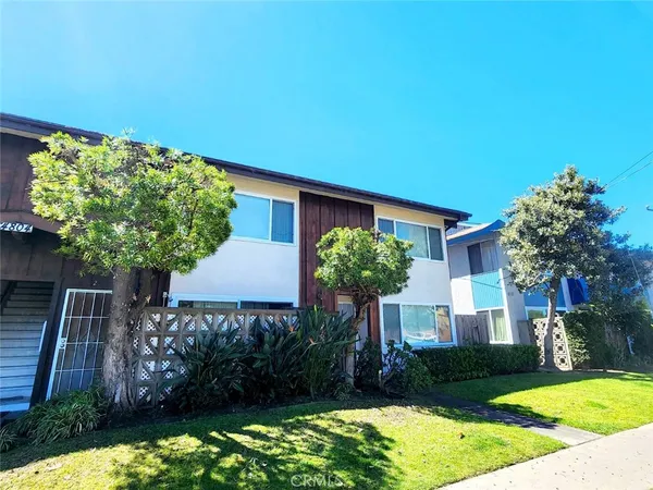 $2,980,000 | 4804 Del Amo Boulevard, Torrance, CA 90503