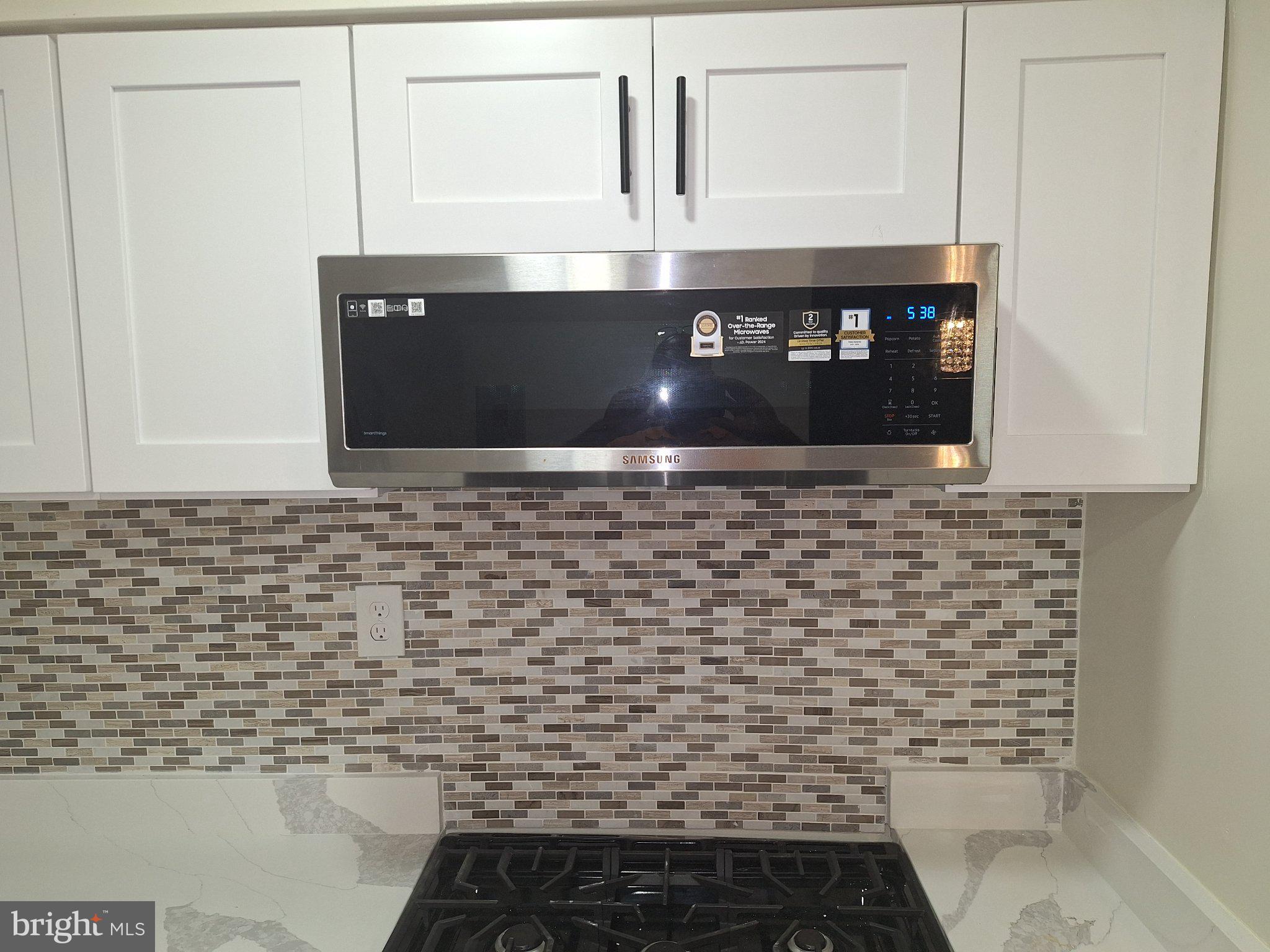 6 Longstream Court, Unit 101 Baltimore, MD 21209 - Photo 20 of 27 New microwave over stove