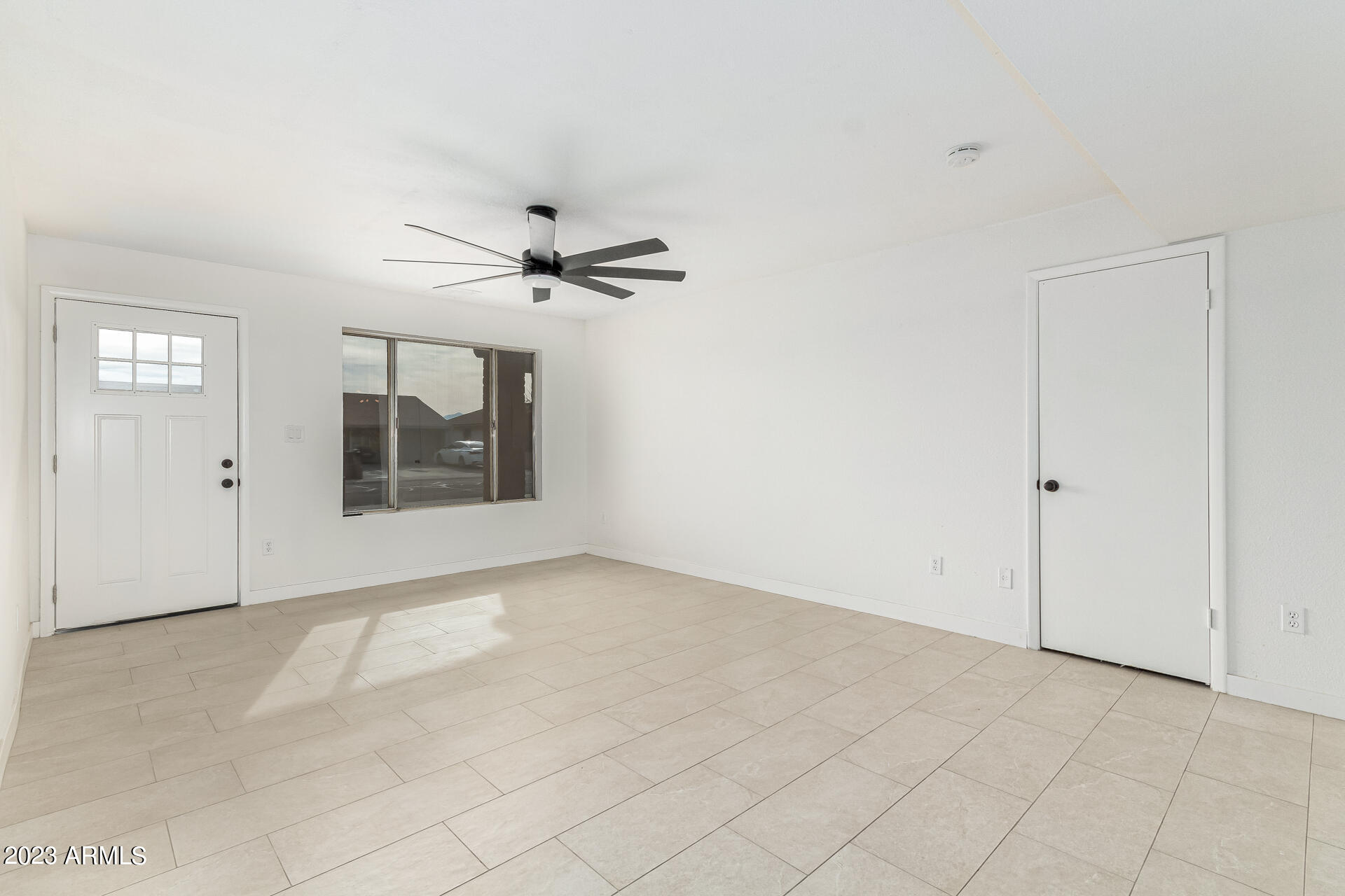 5322 West Berkeley Road Phoenix, AZ 85035 - Photo 8 of 37 0008-08 - Berkeley