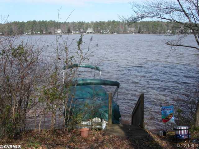 5603 Promontory Pointe Road Midlothian, VA 23112 - Photo 11 of 12 Waterfront/Dock/Pier - Boat dock with electric