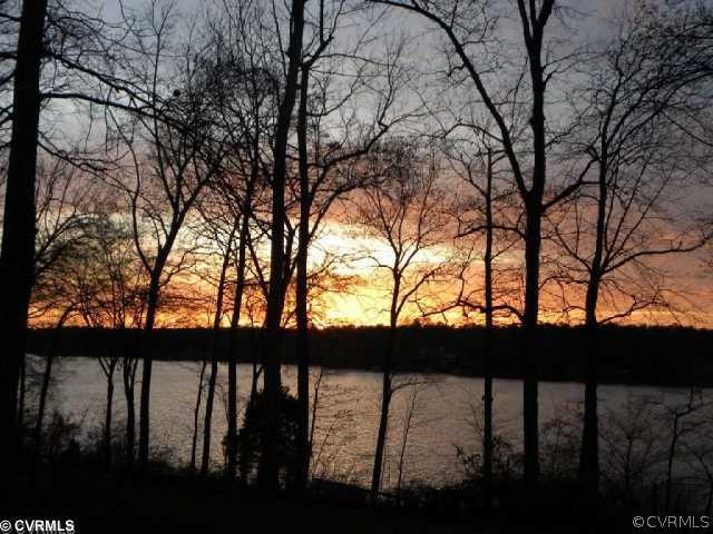 5603 Promontory Pointe Road Midlothian, VA 23112 - Photo 12 of 12 View - A typical sunset view at 5603 Promontory Po