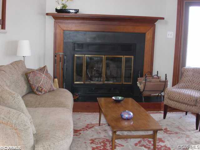 5603 Promontory Pointe Road Midlothian, VA 23112 - Photo 5 of 12 Den/Family/Great Room - Wood-burning fireplace in