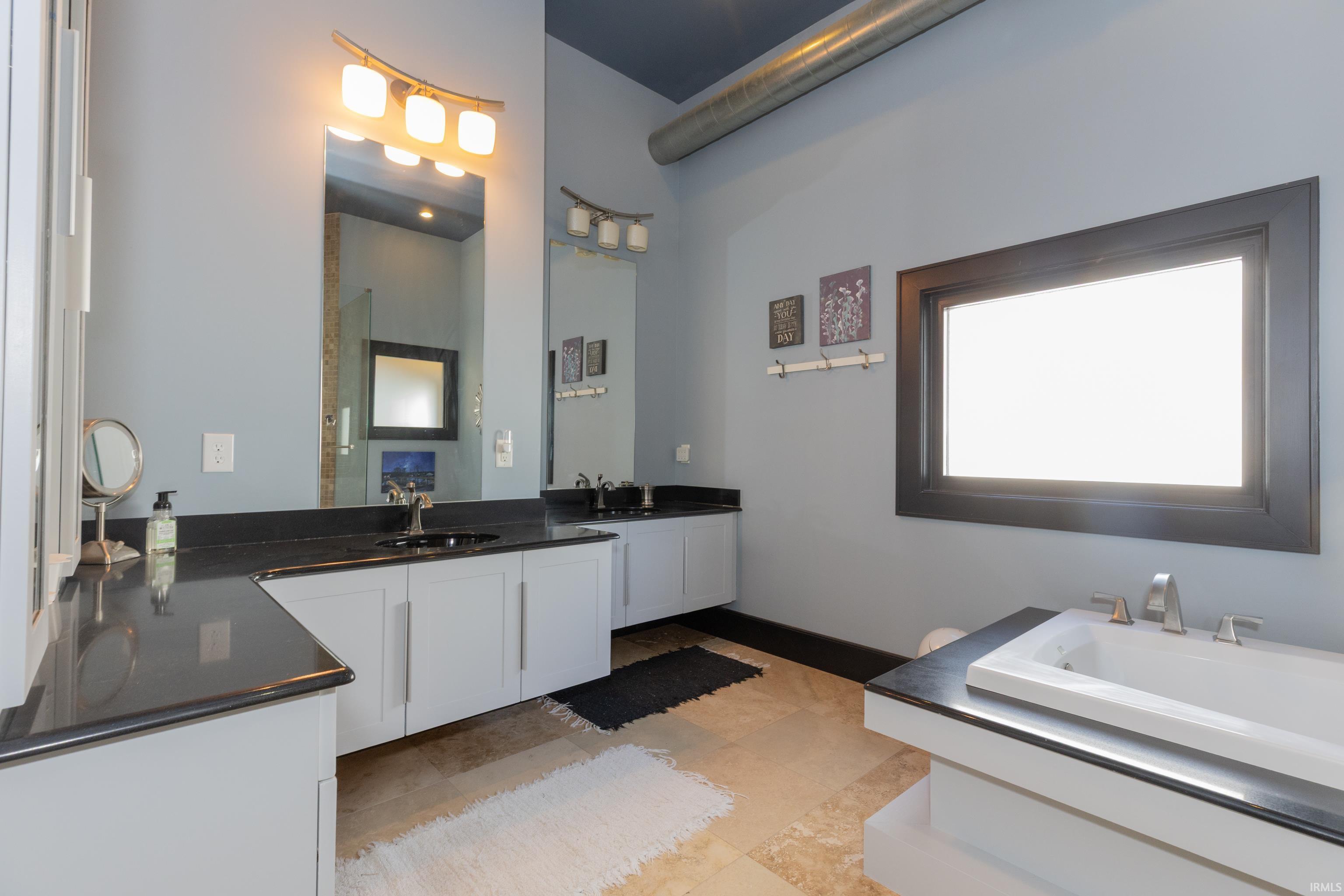 301 Main Street, Unit D Evansville, IN 47708 - Photo 13 of 23 Gallery Image 13