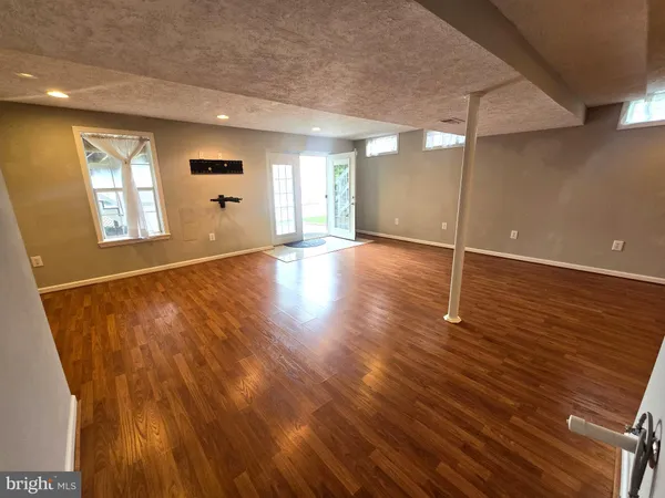 $4,000 | 5406 Lomax Way, Woodbridge, VA 22193