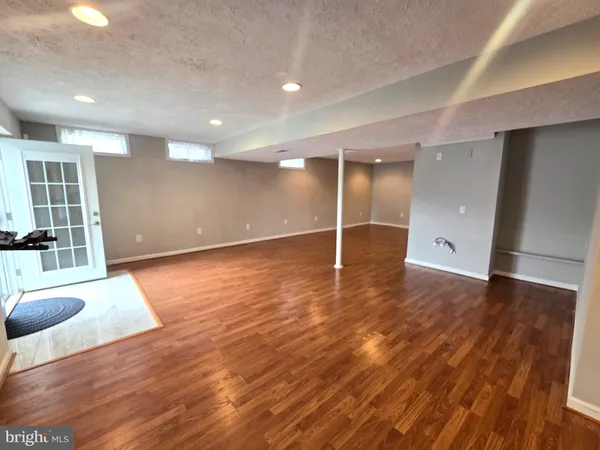 $4,000 | 5406 Lomax Way, Woodbridge, VA 22193