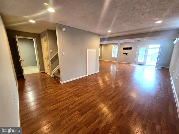 $4,000 | 5406 Lomax Way, Woodbridge, VA 22193