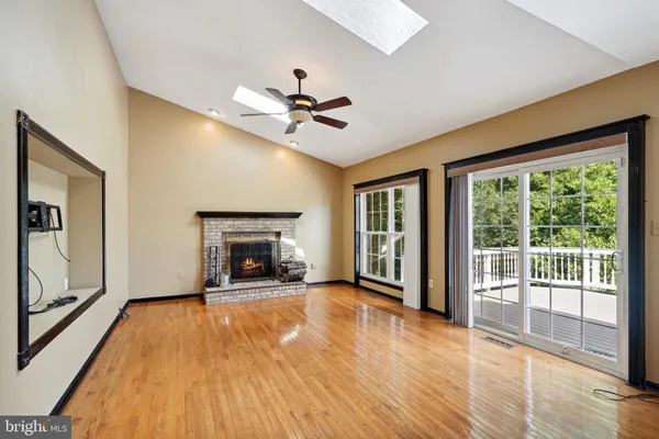 $4,000 | 5406 Lomax Way, Woodbridge, VA 22193