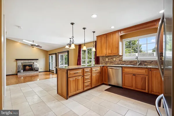 $4,000 | 5406 Lomax Way, Woodbridge, VA 22193