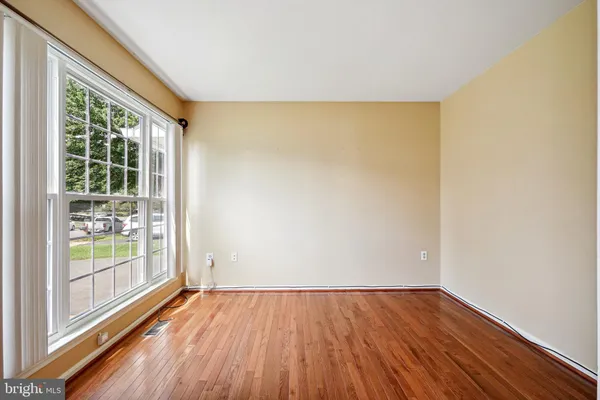 $4,000 | 5406 Lomax Way, Woodbridge, VA 22193