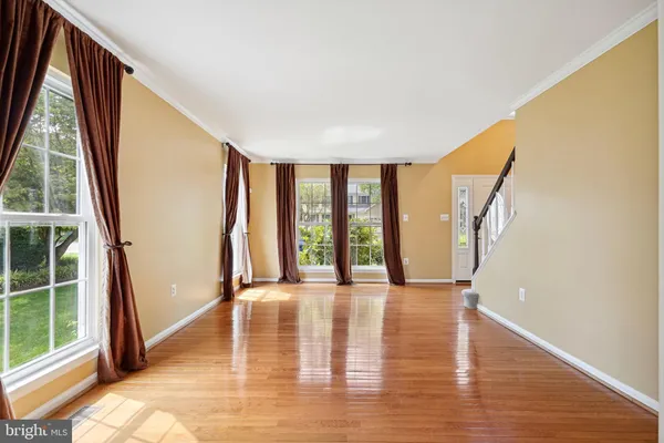 $4,000 | 5406 Lomax Way, Woodbridge, VA 22193