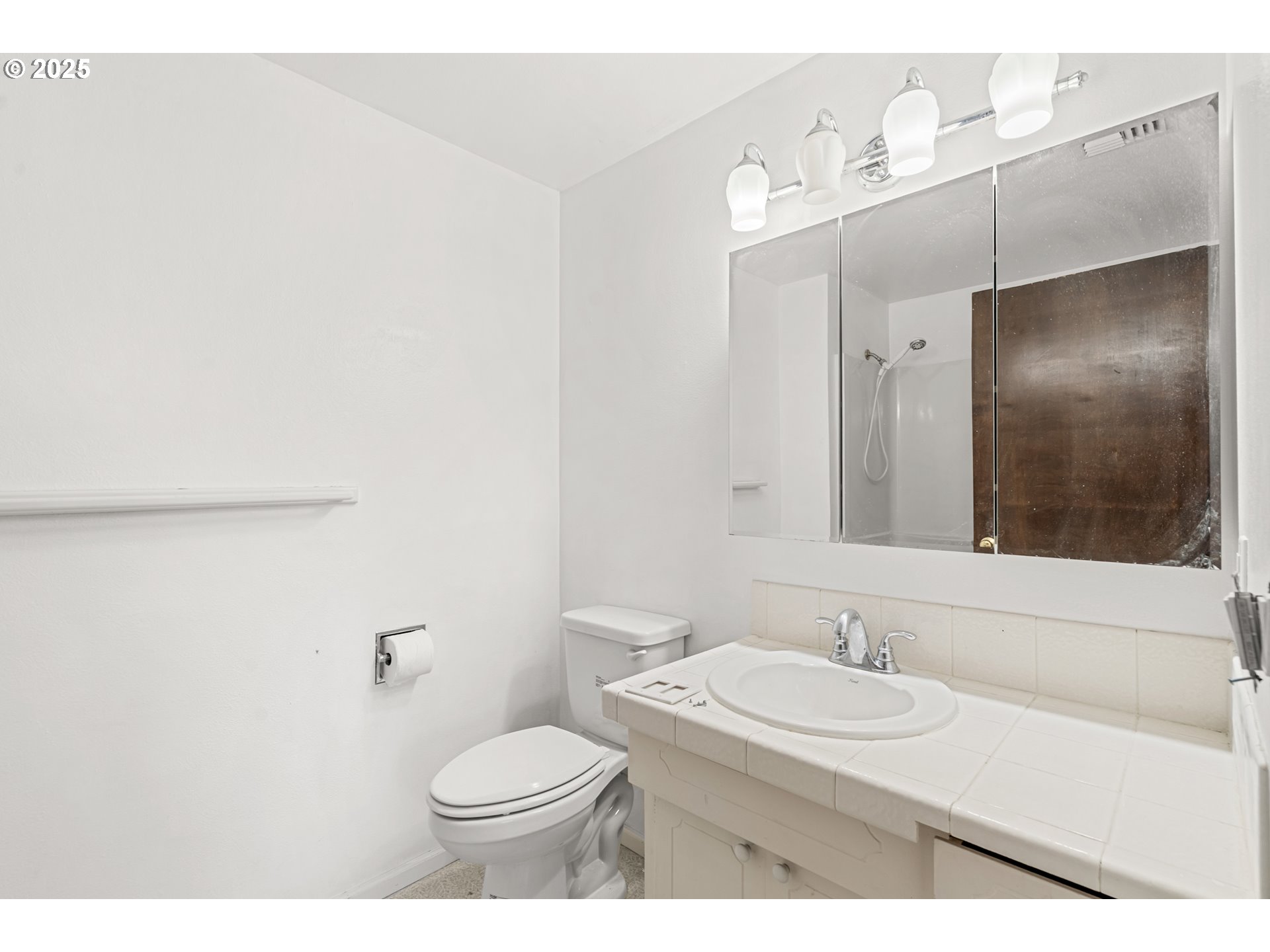 14980 Meadows Road White City, OR 97503 - Photo 21 of 39