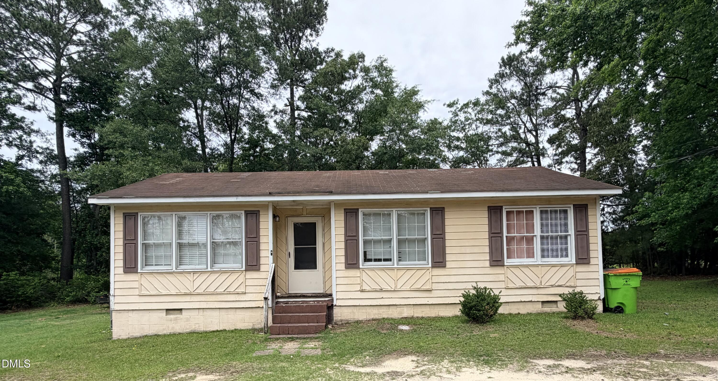 199 South Zoo Road Roanoke Rapids, NC 27870 - Photo 1 of 4 199ZooRdPrimary