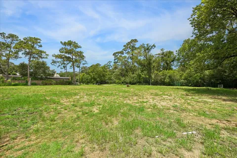 $8,500,000 | 11103 Meadowick Drive, Houston, TX 77024