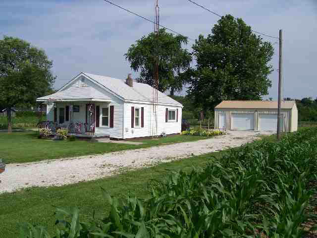 758 West Niblack Road Vincennes, IN 47591 - Photo 1 of 9 Gallery Image 1