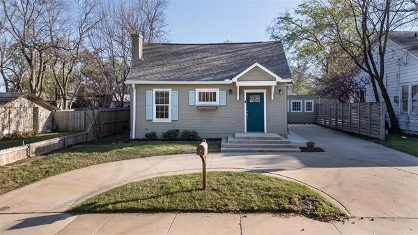 $250,000 | 217 Houston Street, Sulphur Springs, TX 75482