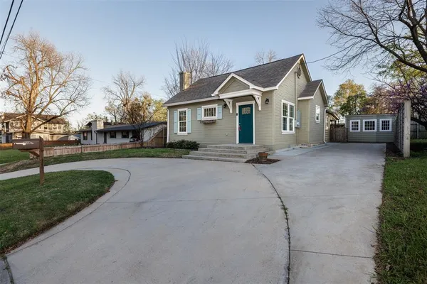 $250,000 | 217 Houston Street, Sulphur Springs, TX 75482