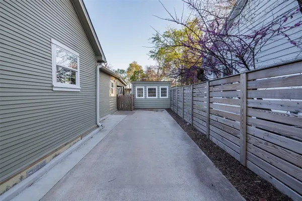 $250,000 | 217 Houston Street, Sulphur Springs, TX 75482