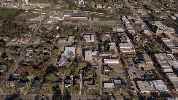 $250,000 | 217 Houston Street, Sulphur Springs, TX 75482