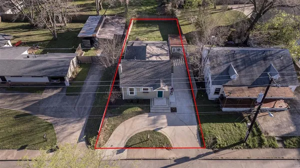 $250,000 | 217 Houston Street, Sulphur Springs, TX 75482