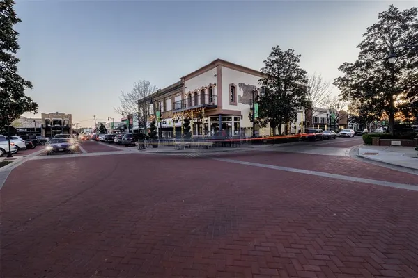 $250,000 | 217 Houston Street, Sulphur Springs, TX 75482