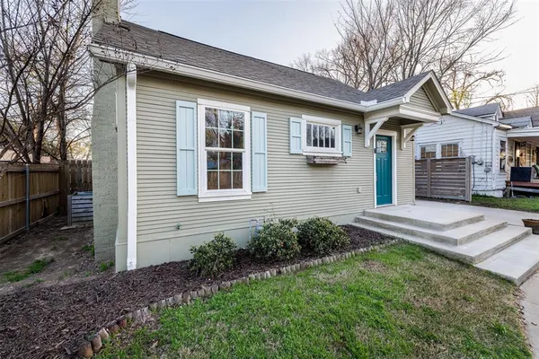 $250,000 | 217 Houston Street, Sulphur Springs, TX 75482