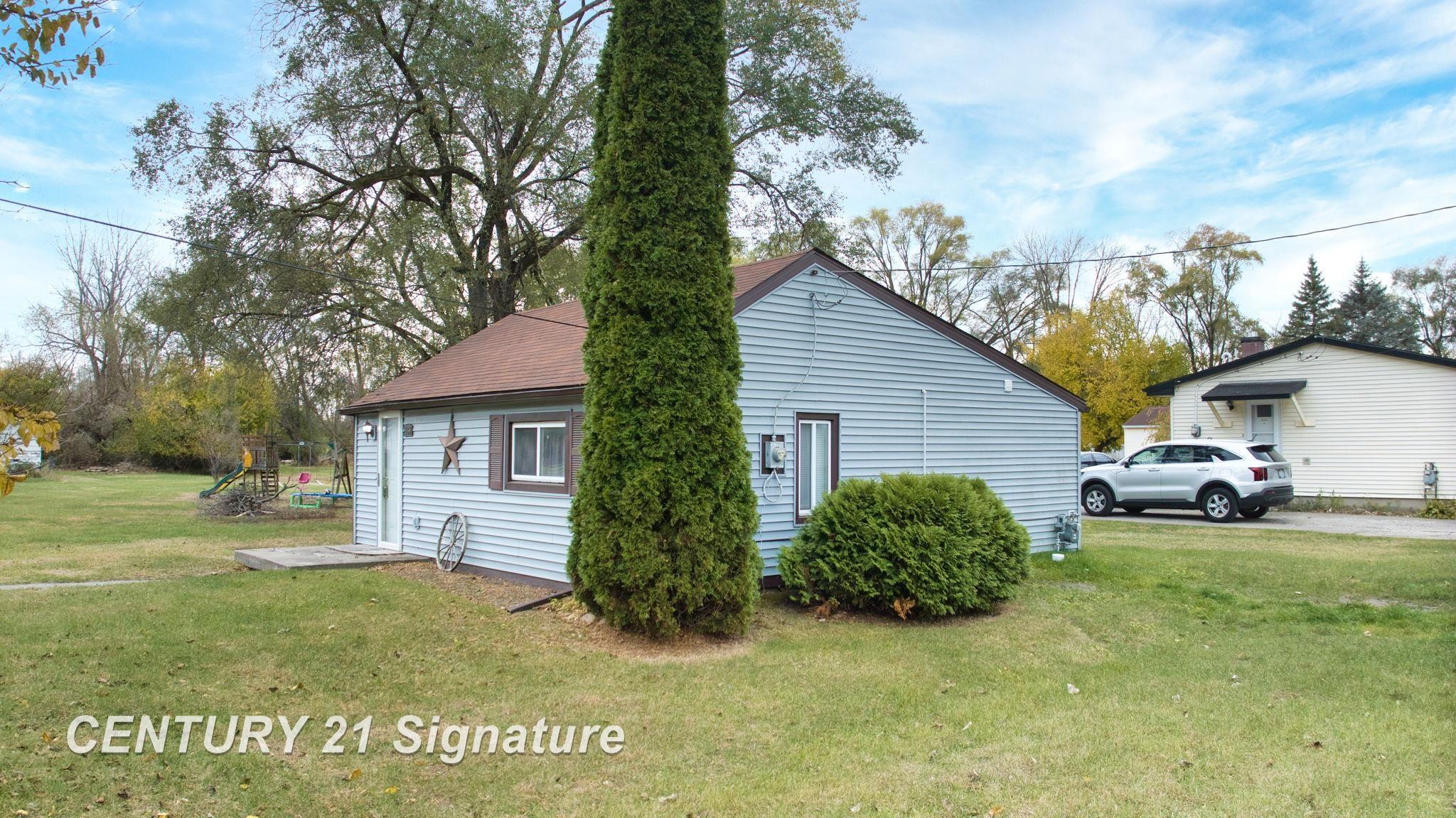 539 Sherman Road Saginaw, MI 48604 - Photo 3 of 18