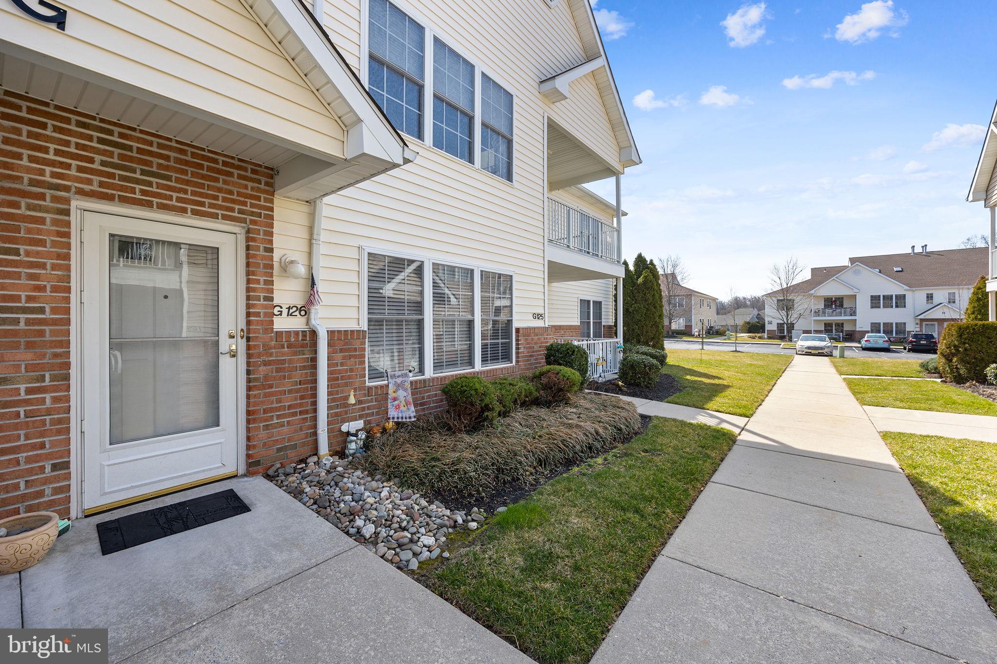 126 Pristine Place Sewell, NJ 08080 - Photo 2 of 38