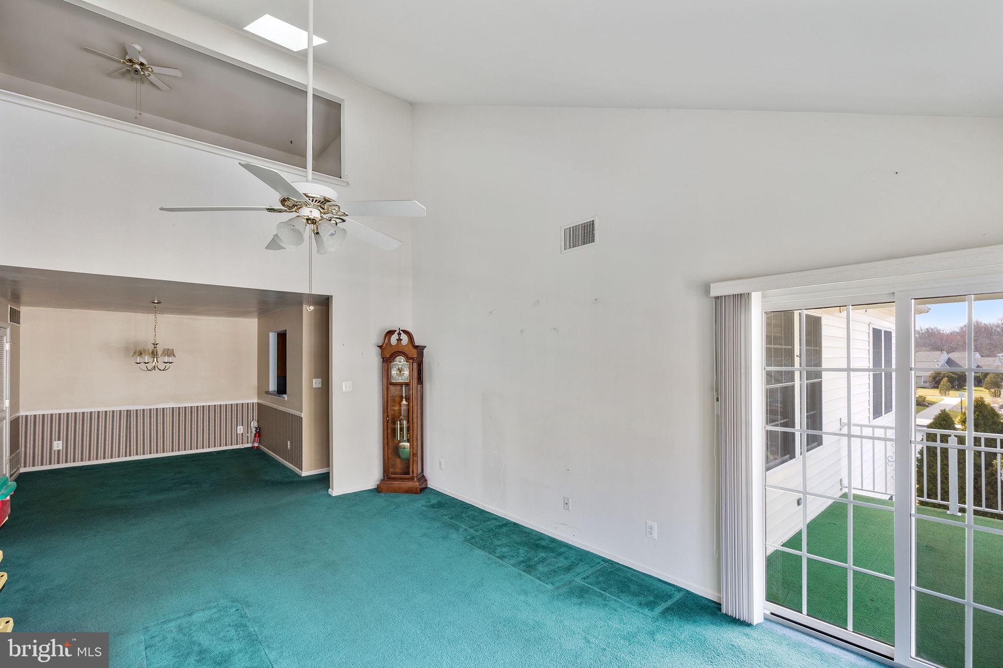 126 Pristine Place Sewell, NJ 08080 - Photo 4 of 38