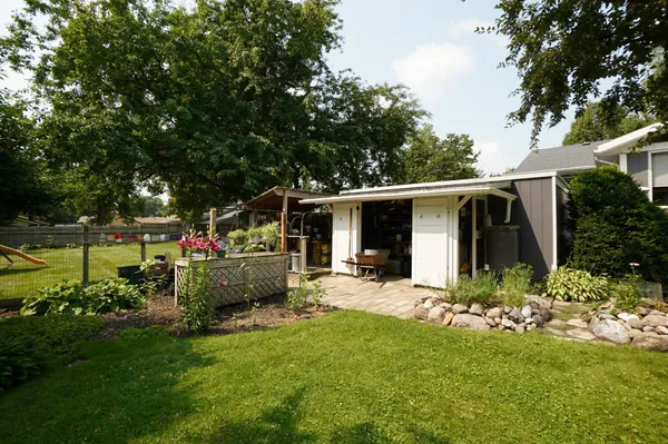$315,000 | 909 16th Street Southwest, Willmar, MN 56201