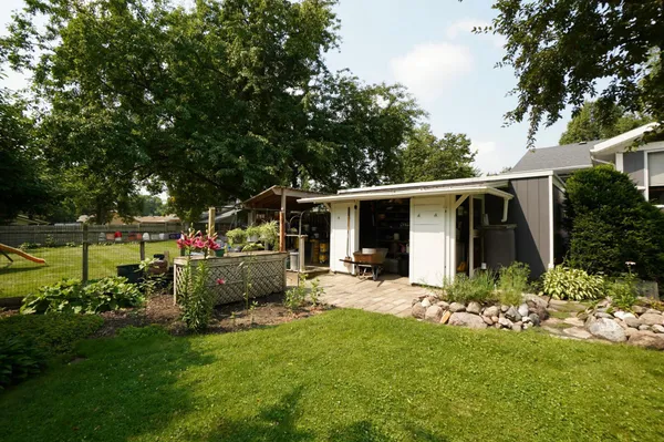 $315,000 | 909 16th Street Southwest, Willmar, MN 56201