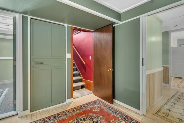 $315,000 | 909 16th Street Southwest, Willmar, MN 56201