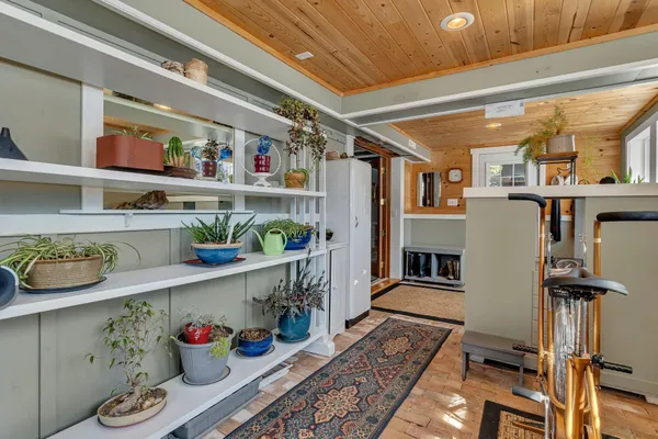 $315,000 | 909 16th Street Southwest, Willmar, MN 56201