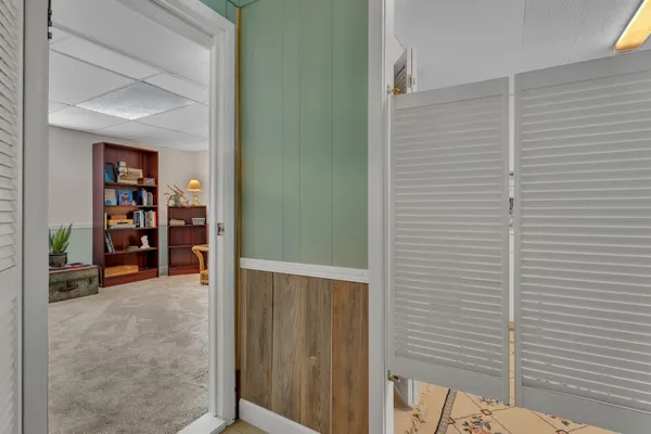 $315,000 | 909 16th Street Southwest, Willmar, MN 56201