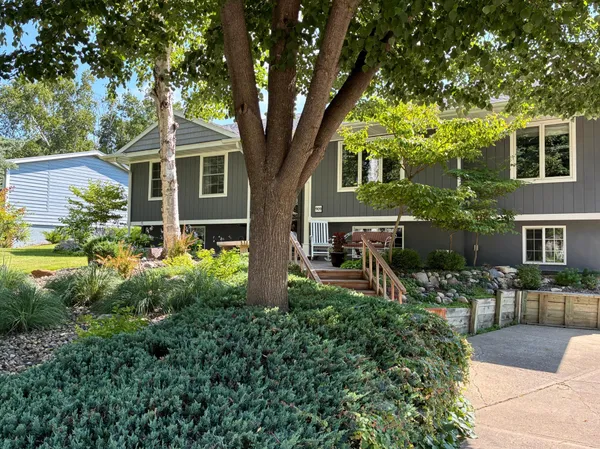 $315,000 | 909 16th Street Southwest, Willmar, MN 56201