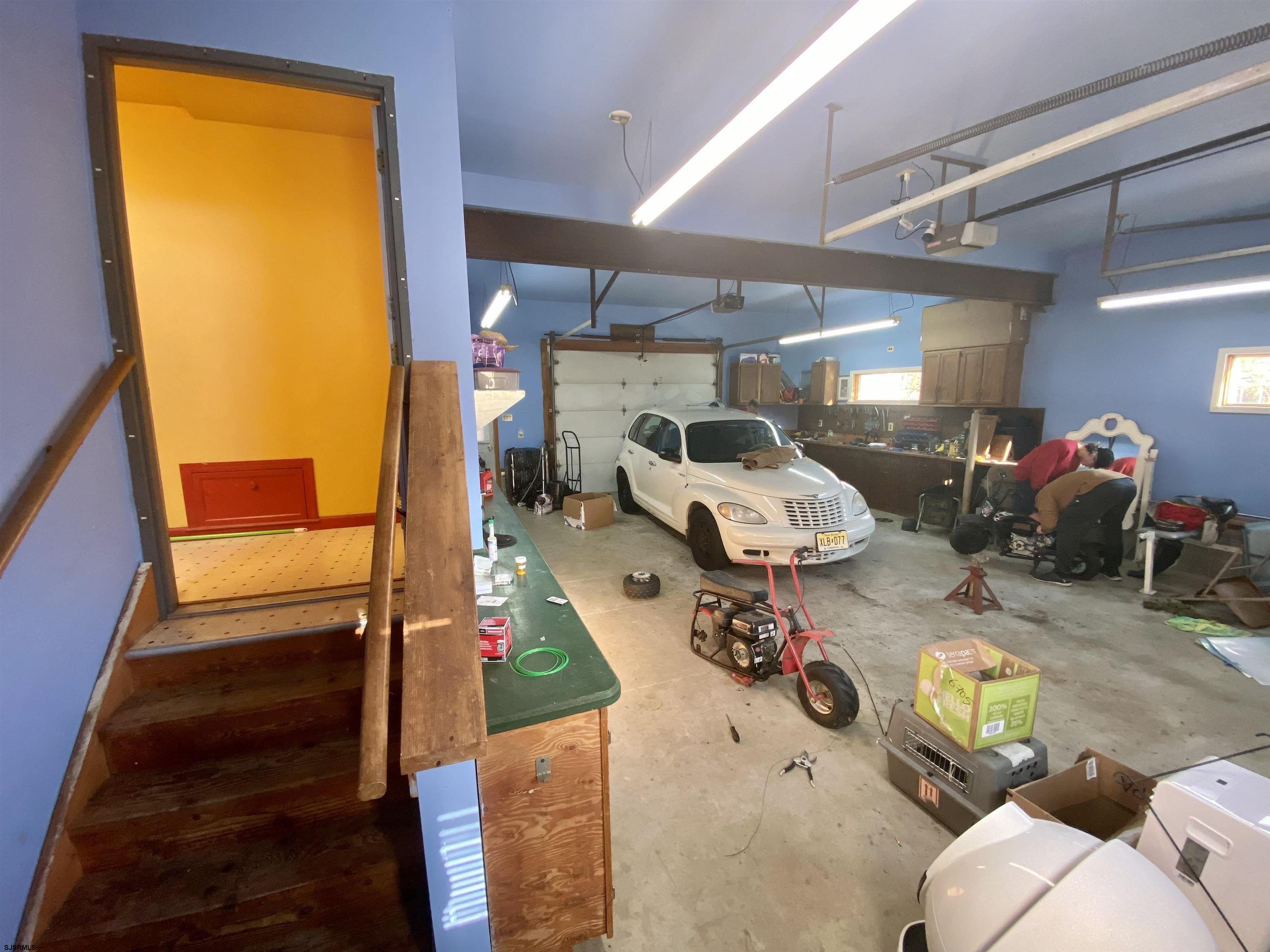 6705 Weymouth Road Mays Landing, NJ 08330 - Photo 17 of 38 a living room with furniture and a table