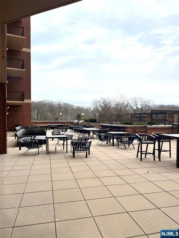 2050 North Central Road, Unit 109 Fort Lee, NJ 07024 - Photo 9 of 11