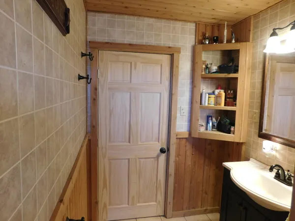 $309,000 | 557 Enfield Road, Lincoln, ME 04457