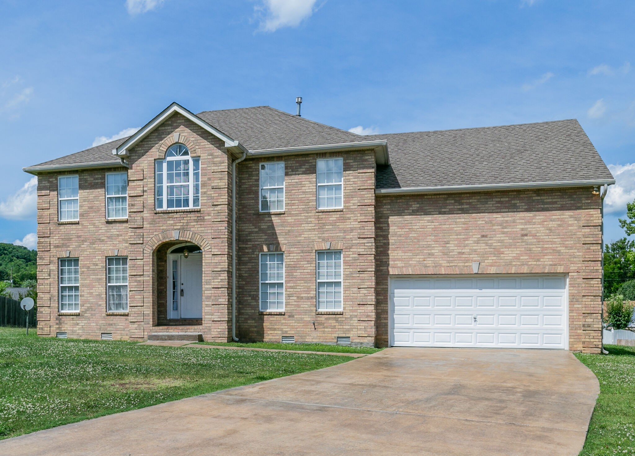 2404 Kramer Way Spring Hill, TN 37174 - Photo 2 of 26 Gallery Image 2