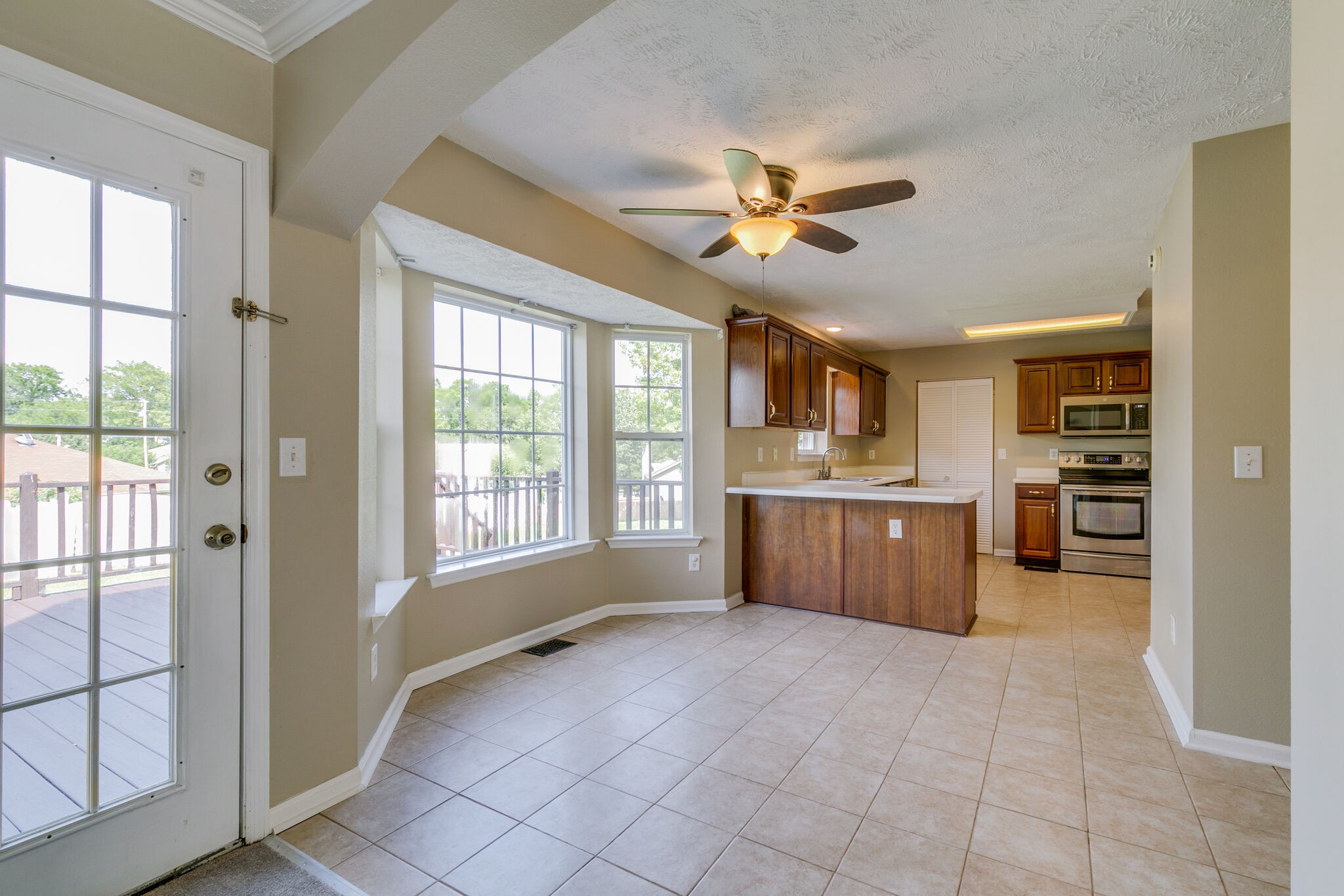 2404 Kramer Way Spring Hill, TN 37174 - Photo 6 of 26 Gallery Image 6