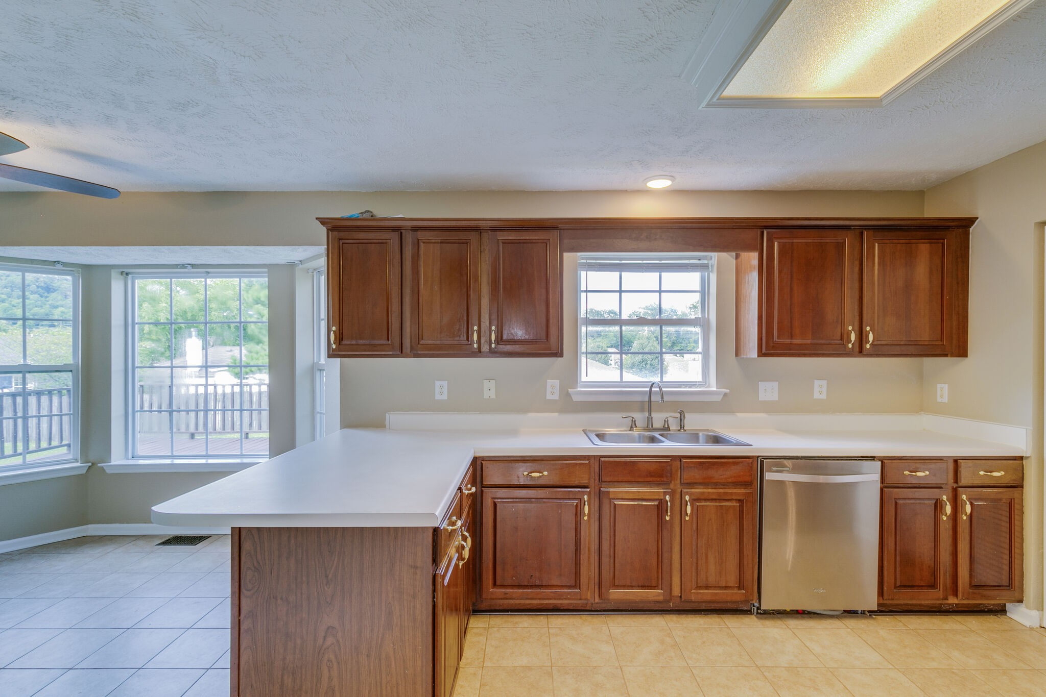 2404 Kramer Way Spring Hill, TN 37174 - Photo 8 of 26 Gallery Image 8