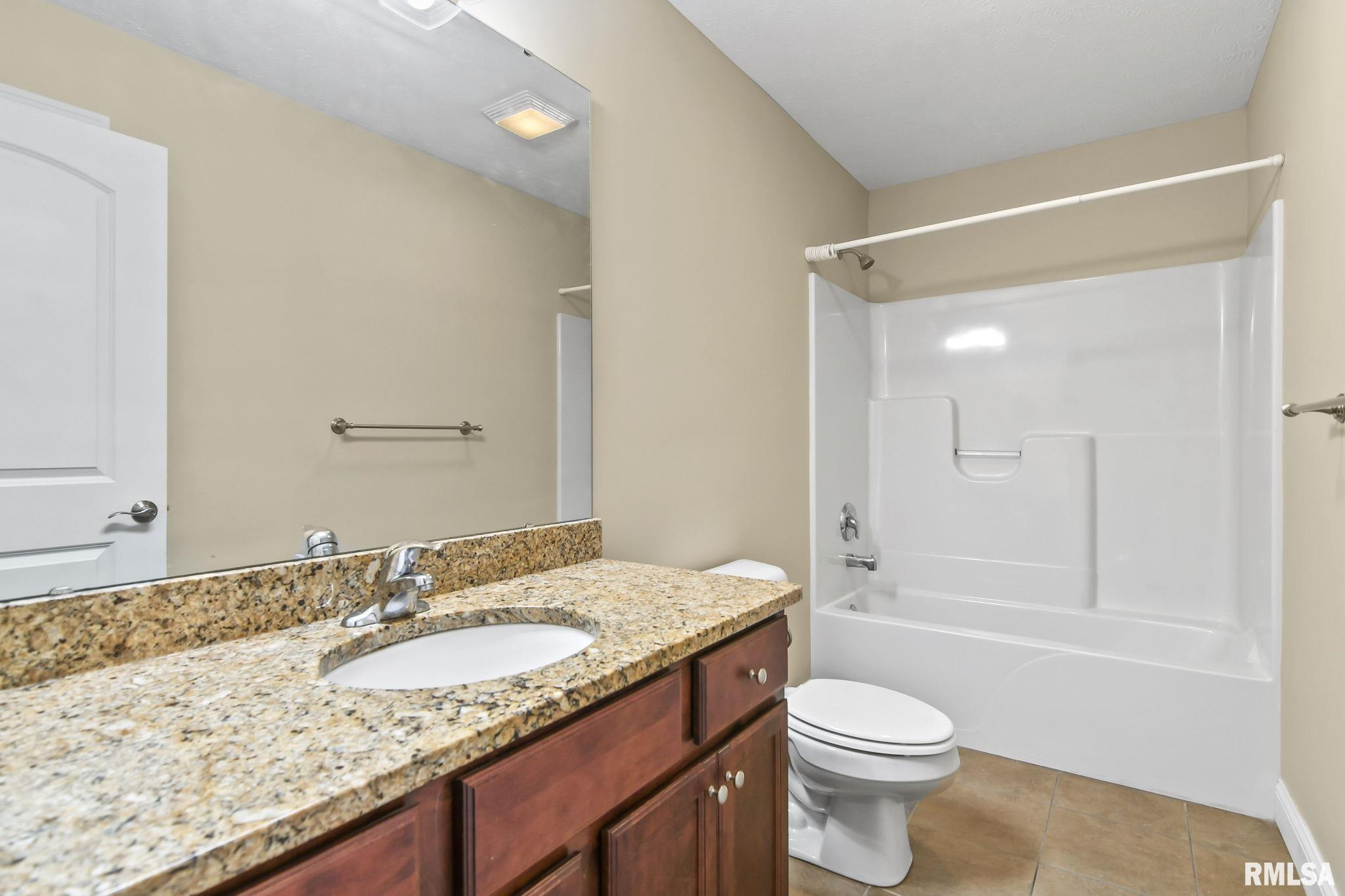 4062 Highbury Drive Springfield, IL 62711 - Photo 21 of 38 Gallery Image 21