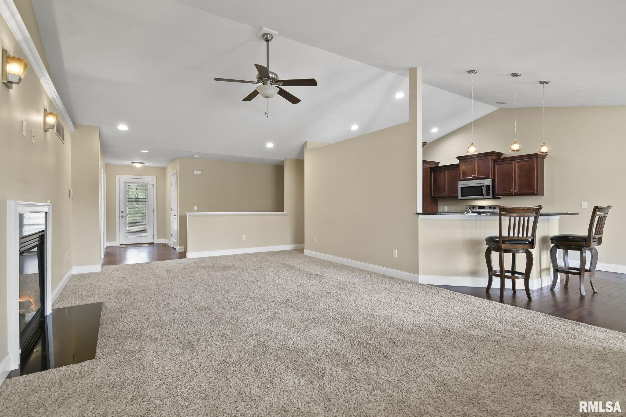 4062 Highbury Drive Springfield, IL 62711 - Photo 9 of 38 Gallery Image 9