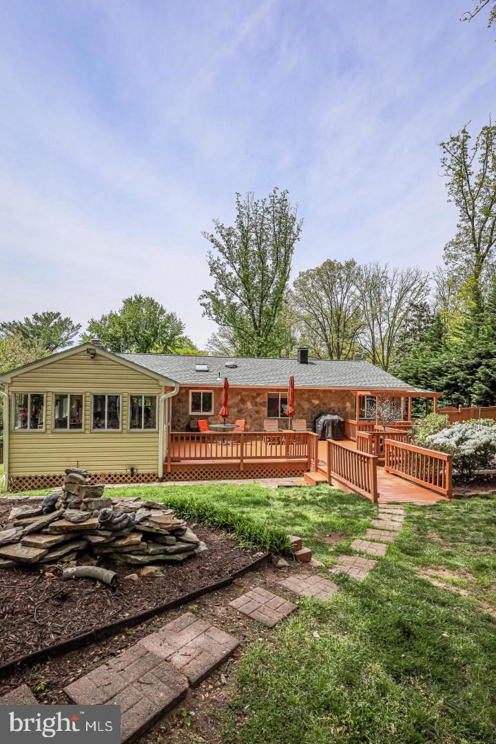 8123 Higham Road Lorton, VA 22079 - Photo 45 of 128 Gallery Image 45