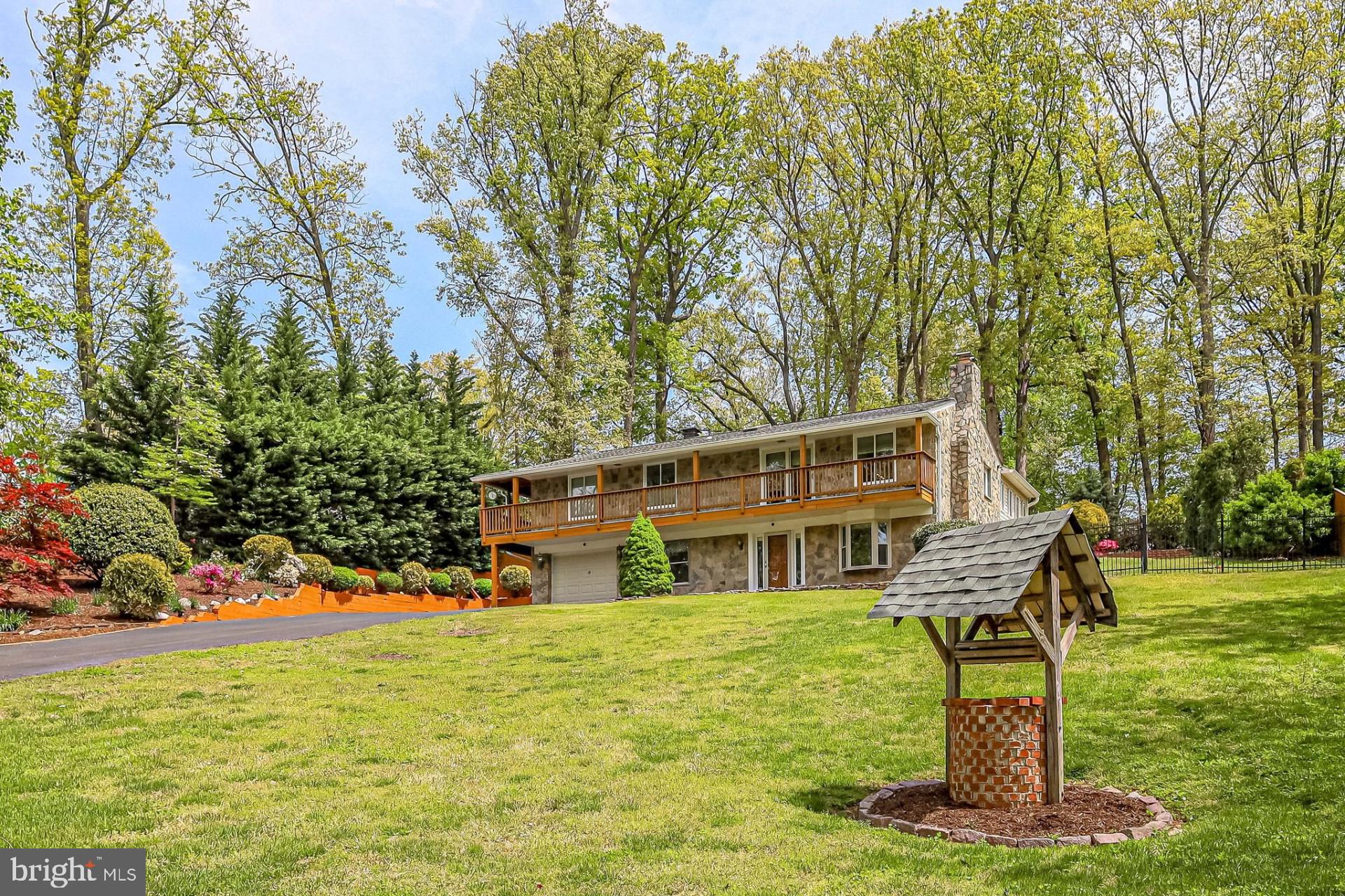 8123 Higham Road Lorton, VA 22079 - Photo 10 of 128 Gallery Image 10