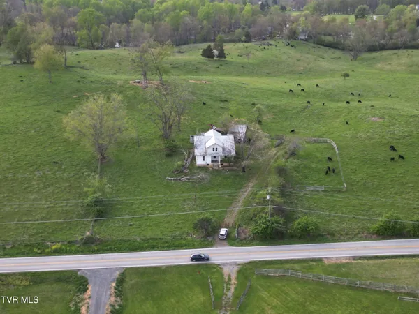 $879,000 | 15395 Old Jonesboro Road, Bristol, VA 24202