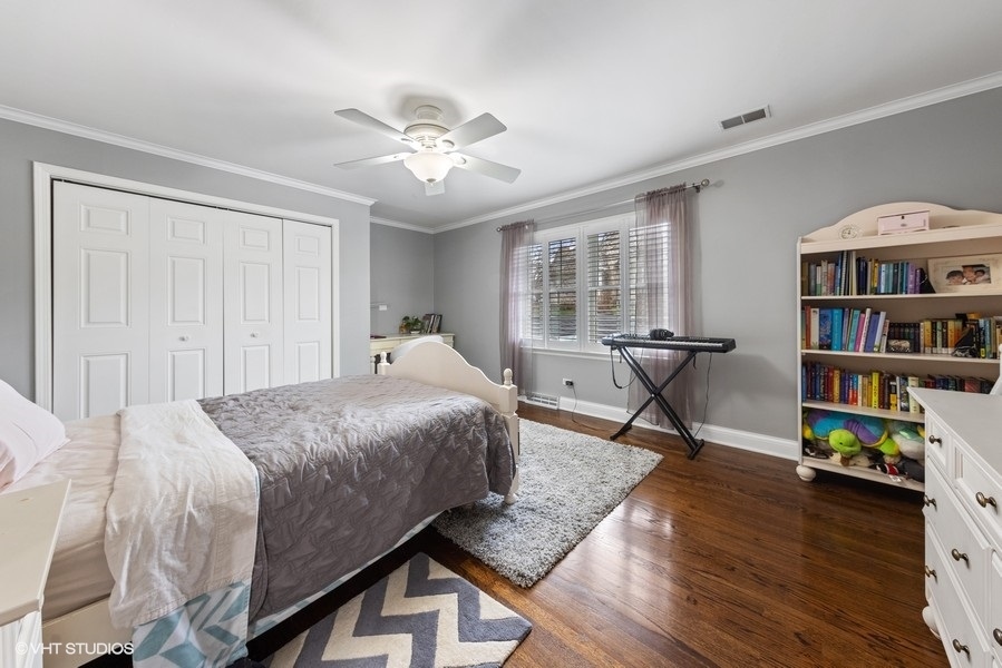 6 Charleston Road Hinsdale, IL 60521 - Photo 23 of 34 Gallery Image 23