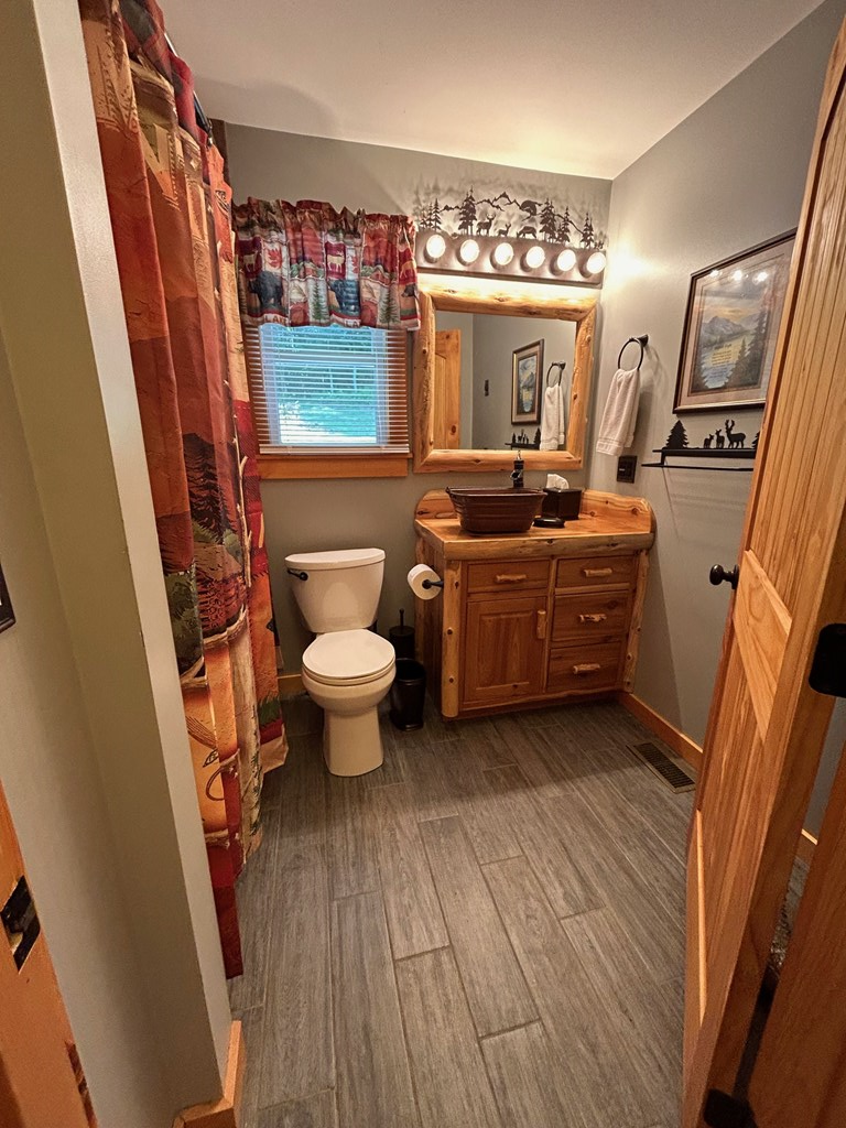 21240 Locust Branch Road Damascus, VA 24236 - Photo 38 of 57 Gallery Image 38