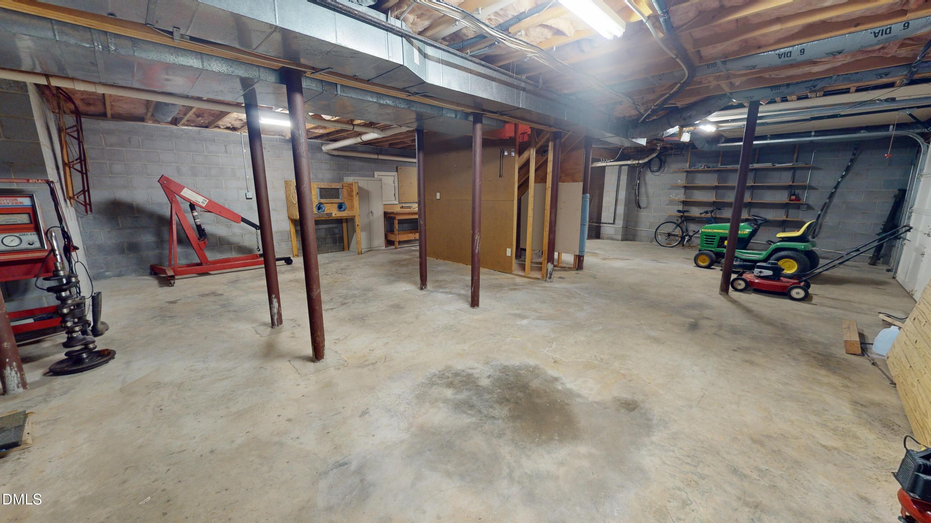 5005 Fielding Drive Raleigh, NC 27606 - Photo 22 of 79 5005-Fielding-Drive-07082026_134601